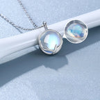 Collar con Colgante de Fertilidad con Piedra de Luna de Circonio