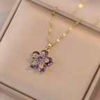 Collar con Colgante de Flor Colorida en Circonia violeta