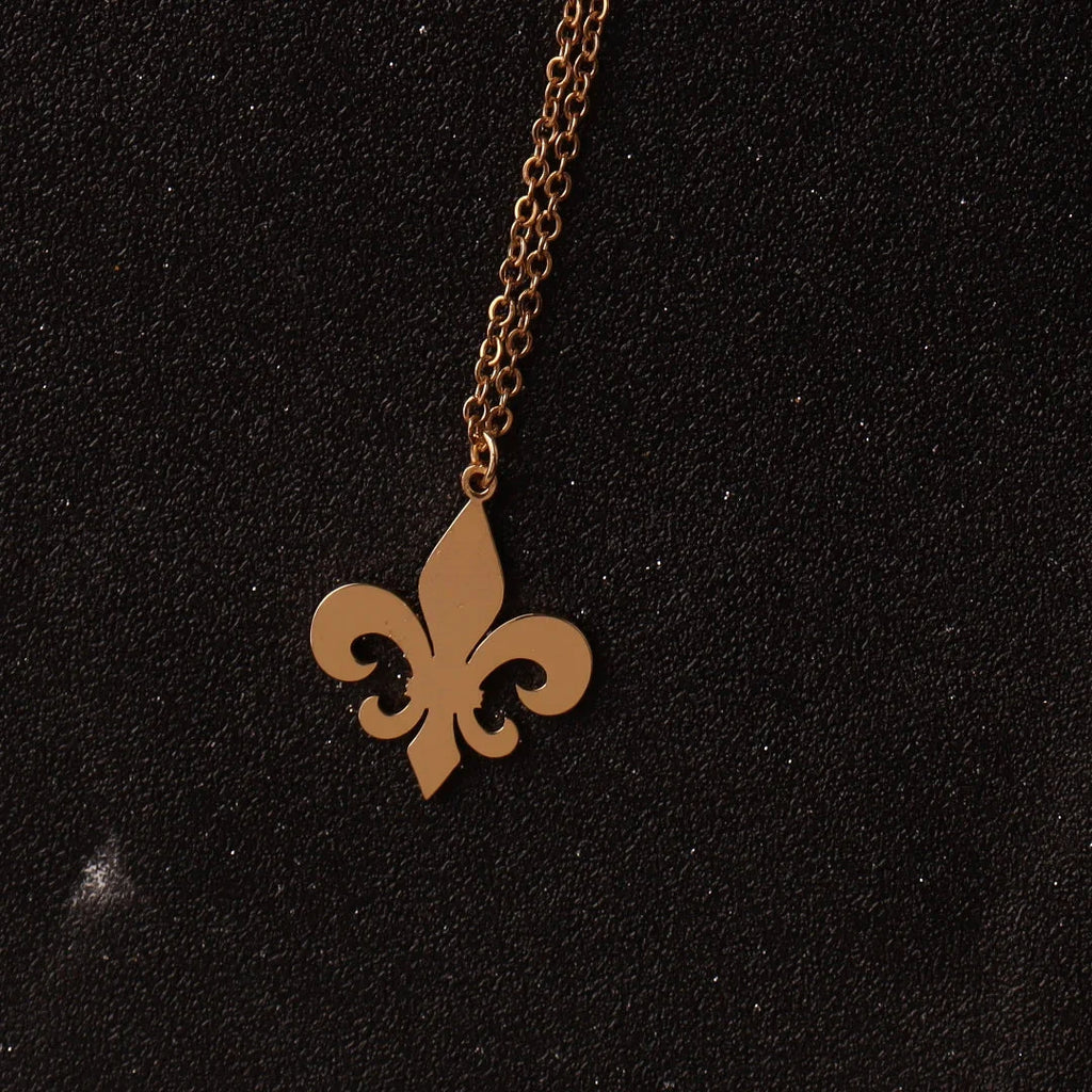 Collar y Colgante Flor de Lis oro rosa