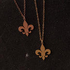 Collar y Colgante Flor de Lis oro 