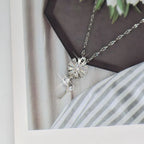 Collar Colgante Flor de Girasol Giratoria Antiestrés plata