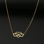 Collar con colgante de infinito y corazón para mujer en oro