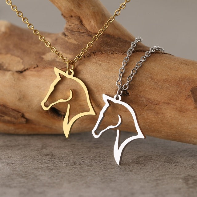 Collar con Colgante de Cabeza de Caballo Minimalista
