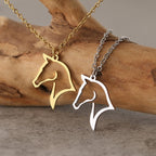 Collar con Colgante de Cabeza de Caballo Minimalista