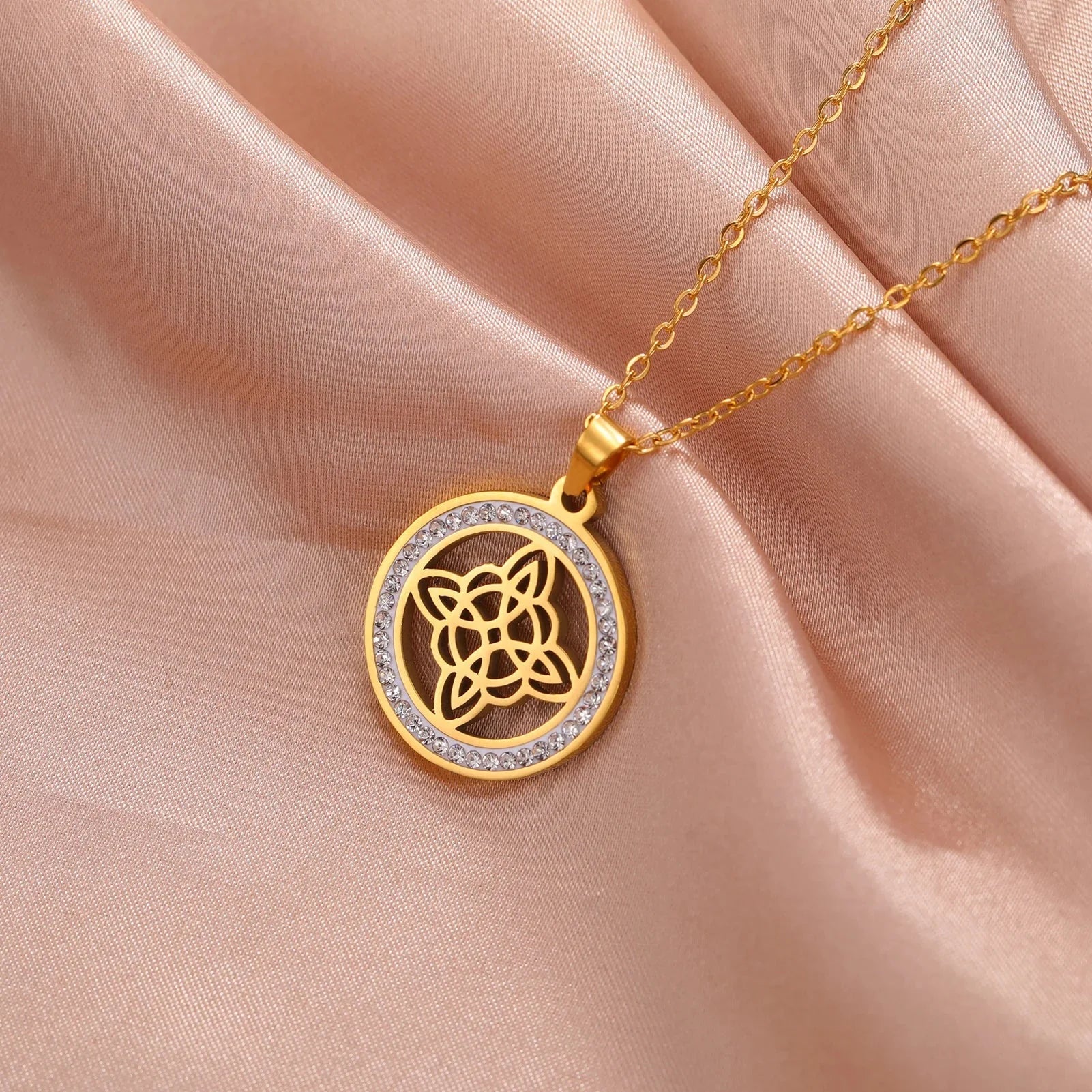 Collar colgante Wicca Nudo de Bruja Amuleto de Protección para mujer oro