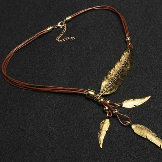 Collar Pluma Mujer