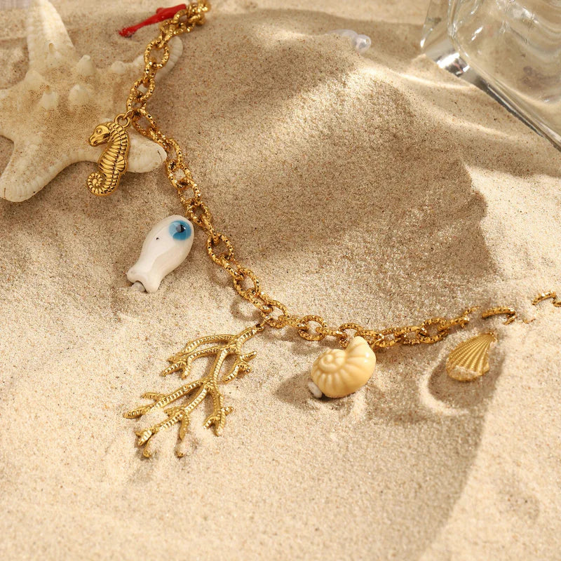 Collar Gargantilla con Colgantes de Coral y Conchas para Mujer