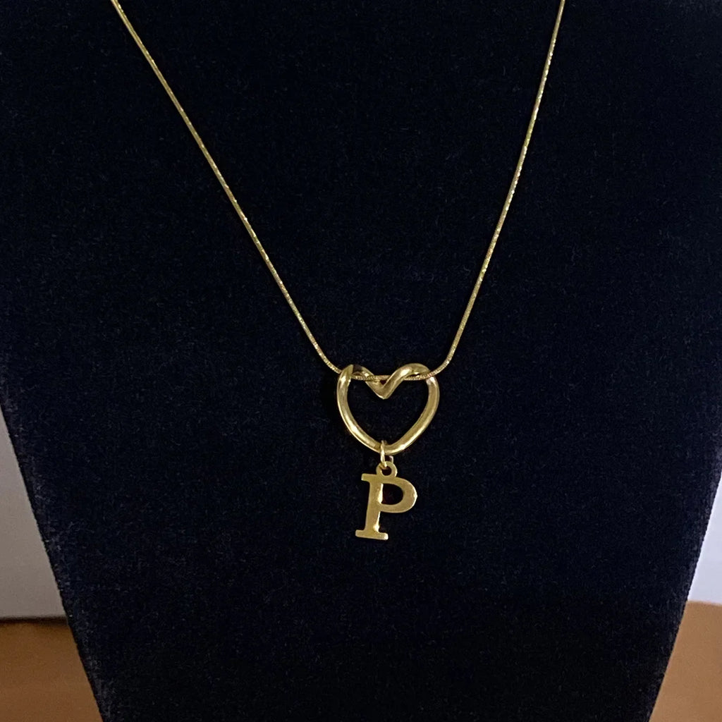 Choker necklace with initial letter and heart pendant