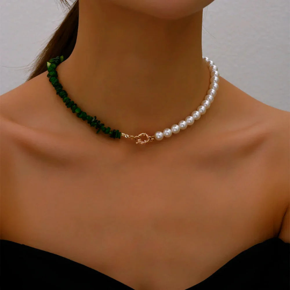 Collar Gargantilla de Estilo con Colgante de Perlas verdes