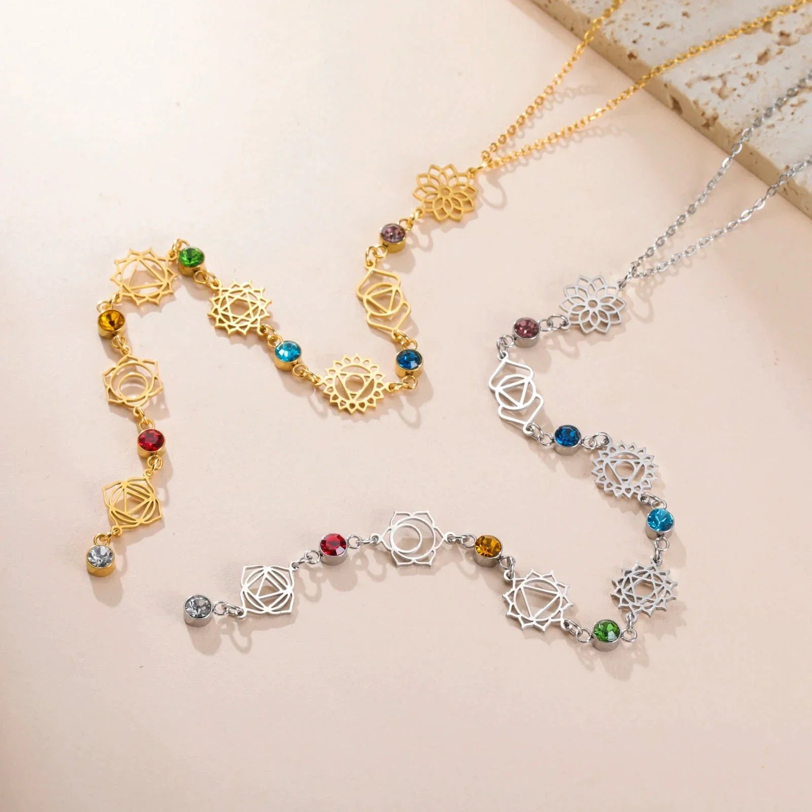 Collar Gargantilla con Colgante de Piedras de Circón 7 Chakras oro