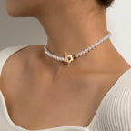 Collar Gargantilla Colgante Flor blanca y plata