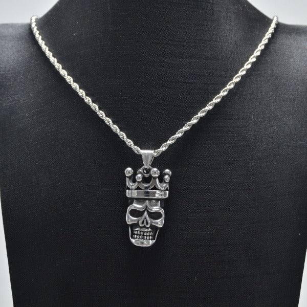 Collar Cabeza de Calavera con Corona