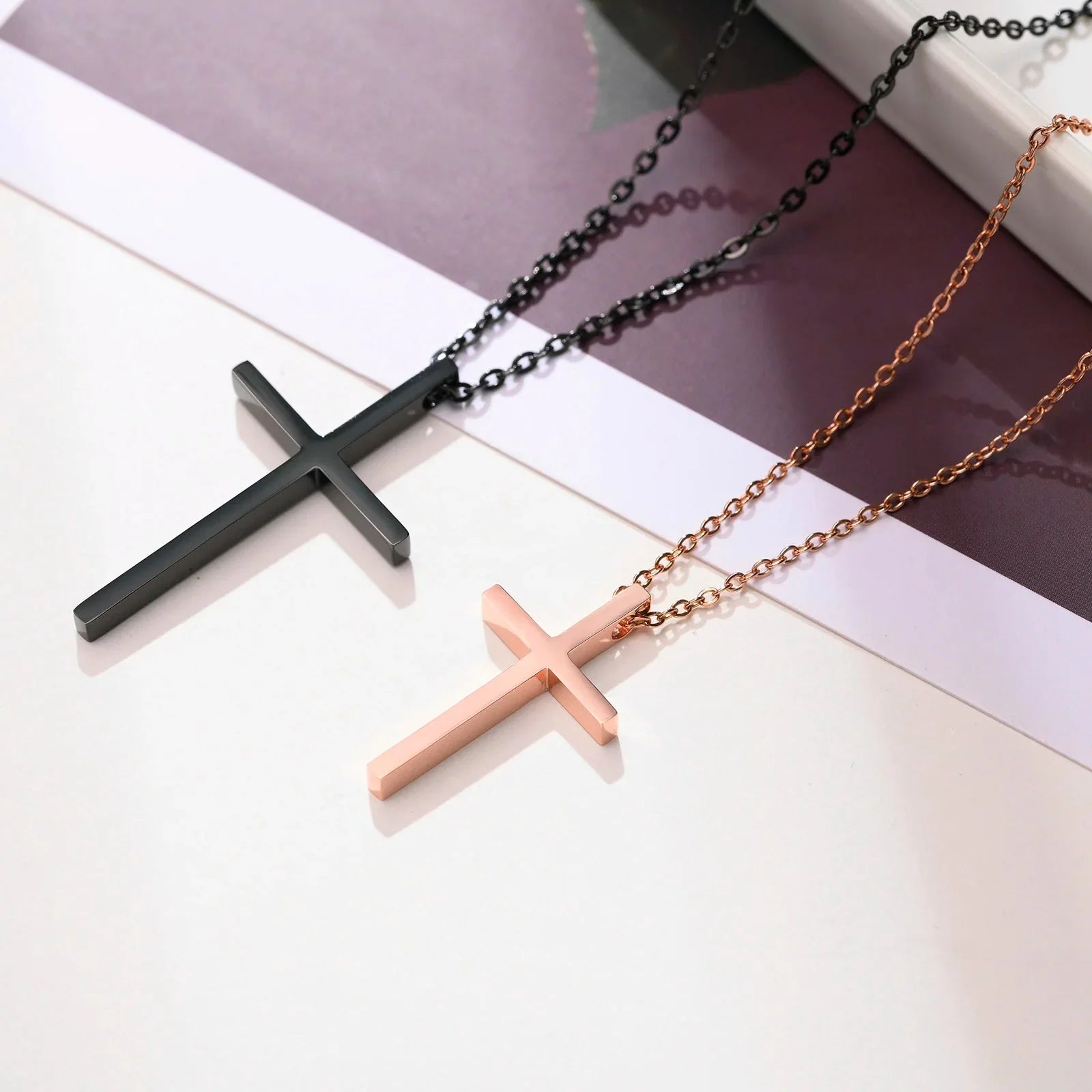 Collares para Parejas Colgante Cruz Negra y Oro Rosa