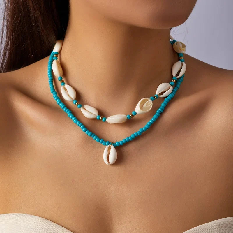 Doble collar de concha cauri turquesa