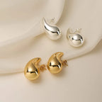 Aretes de Botón Gota Grande de Agua en Oro