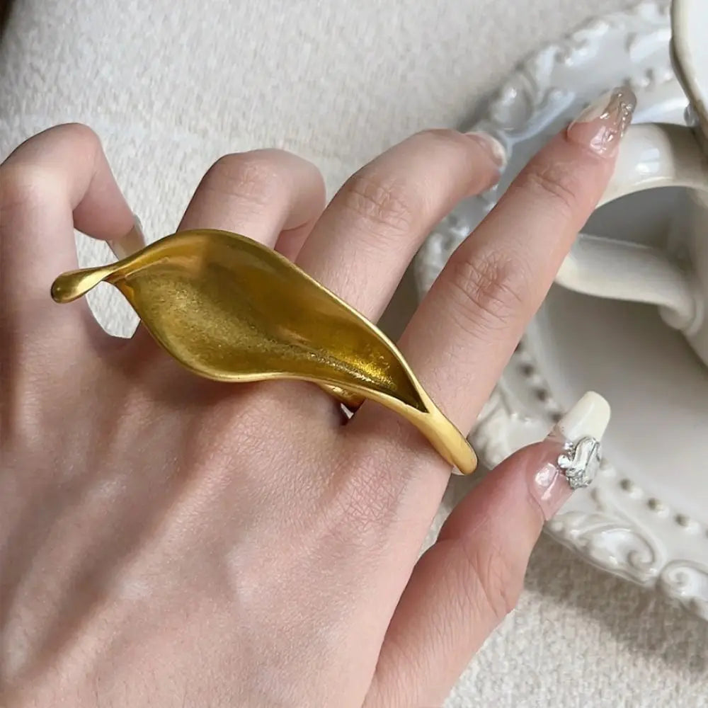 Anillo Hoja de Lys oro