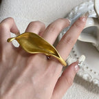 Anillo Hoja de Lys oro