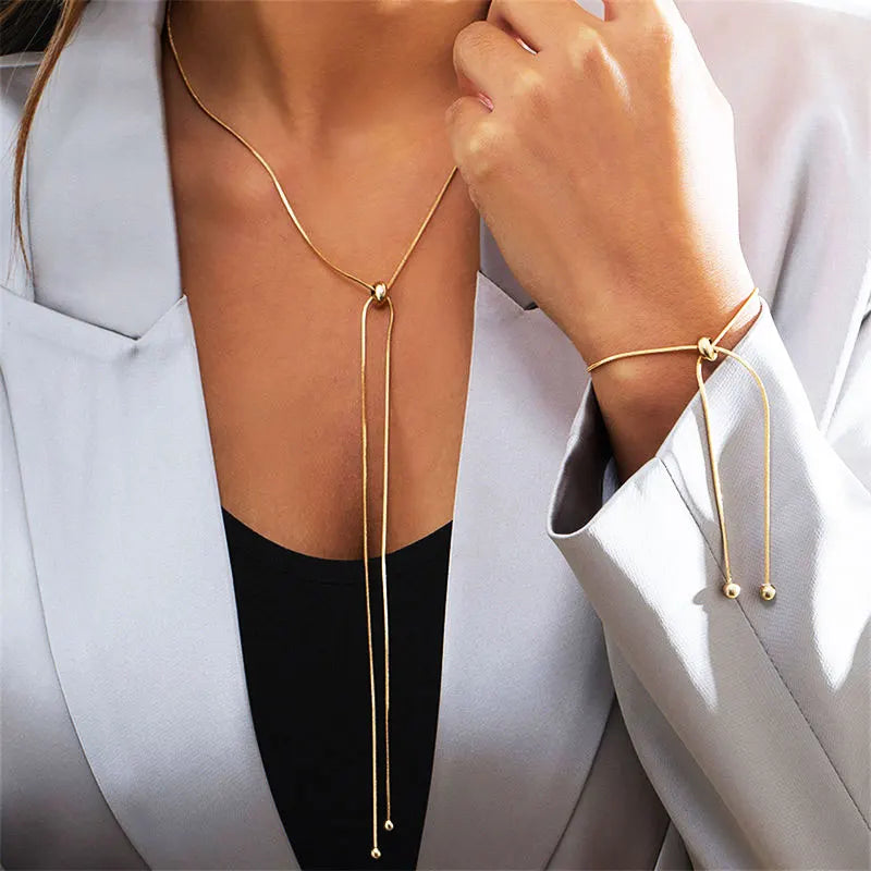Collar Largo De Escote