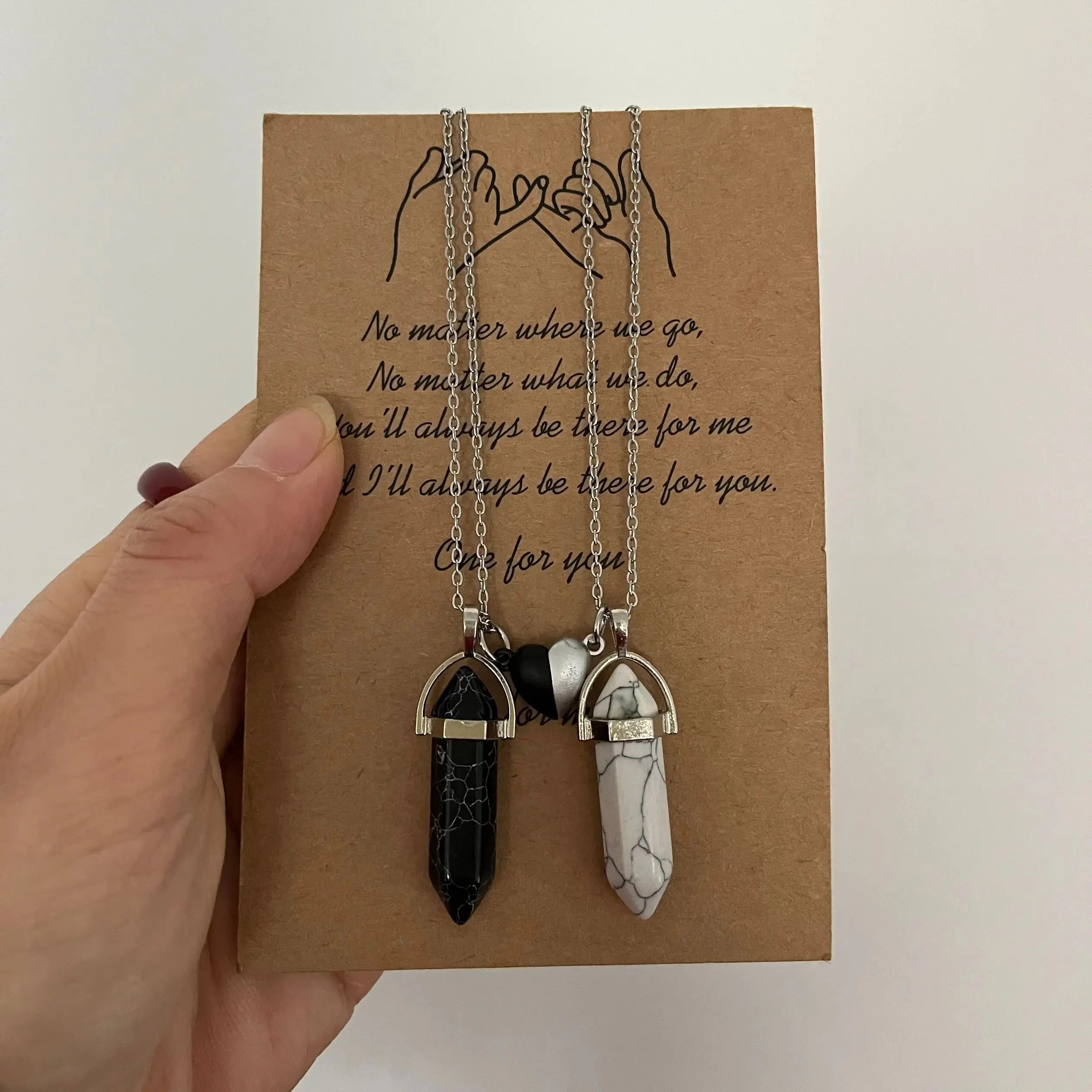 Juego de 2 Collares con Colgante de Piedra para Pareja negro y blanco 2
