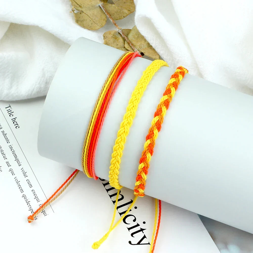 Juego de 3 pulseras brasileñas trenzadas impermeables amarillas