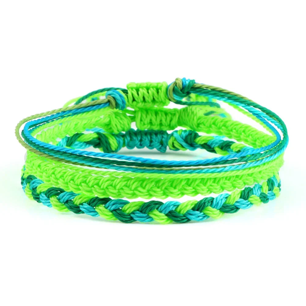 Juego de 3 pulseras brasileñas trenzadas impermeables verdes