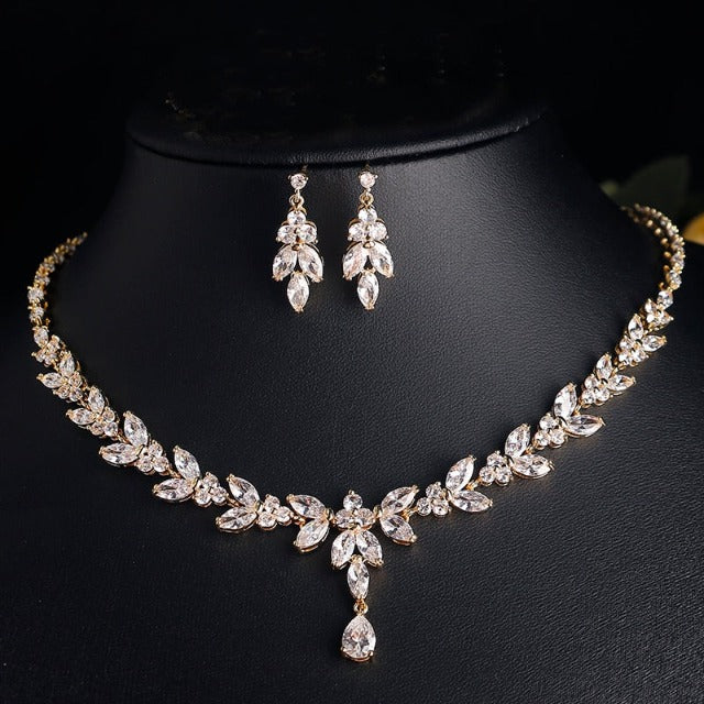 Juego de Collar y Aretes de Boda en Oro