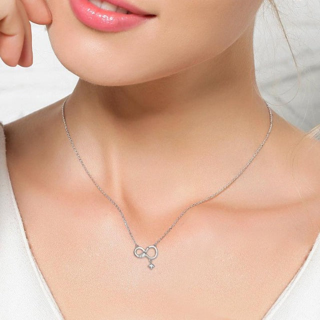 Colgante Infinito de Plata para Mujer