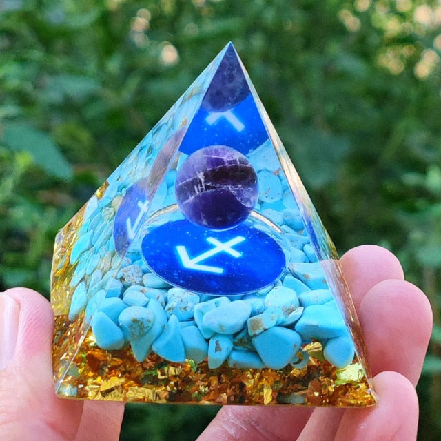 Pirámide Orgonita Protección & Meditación ancla azul