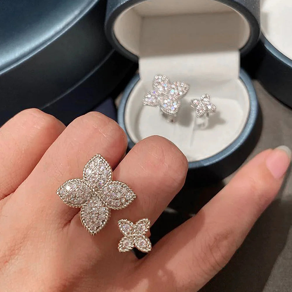 Set de 2 Anillos Flor con Circonita en Oro